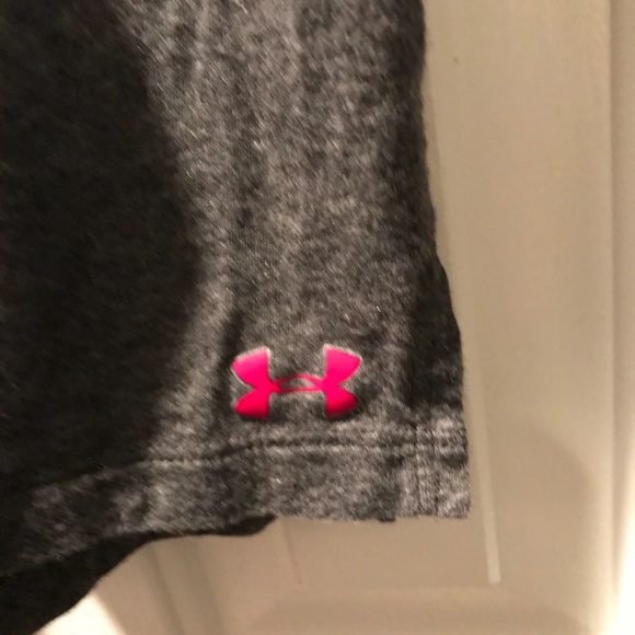 🌺trade only @aroncynthia Under Armor Breast Cancer Long Sleeve T-Shirt - Picture 4 of 4